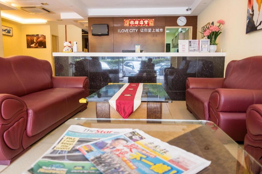 Hotel City Comfort Inn Puchong Exteriör bild