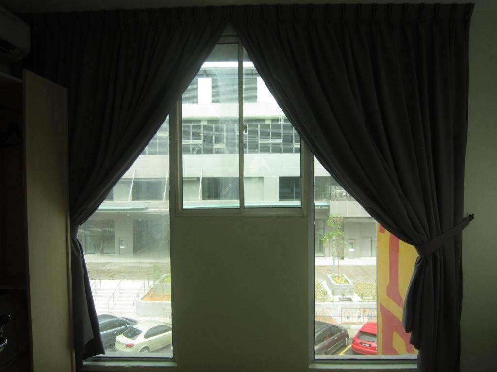 Hotel City Comfort Inn Puchong Exteriör bild