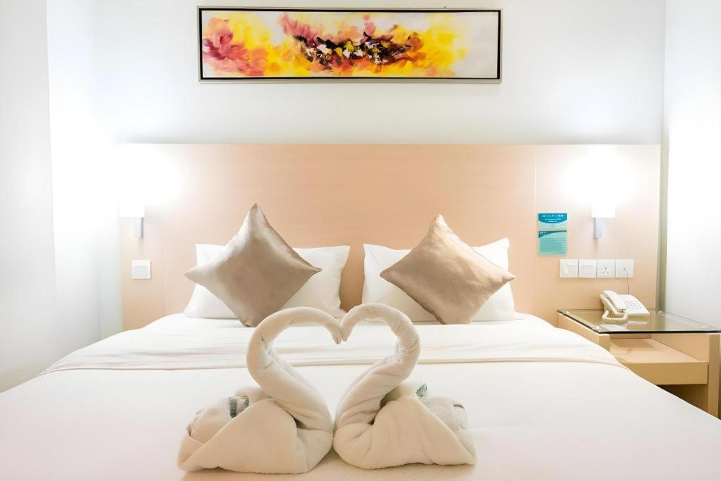 Hotel City Comfort Inn Puchong Exteriör bild