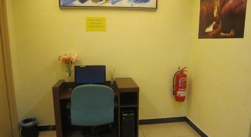 Hotel City Comfort Inn Puchong Exteriör bild